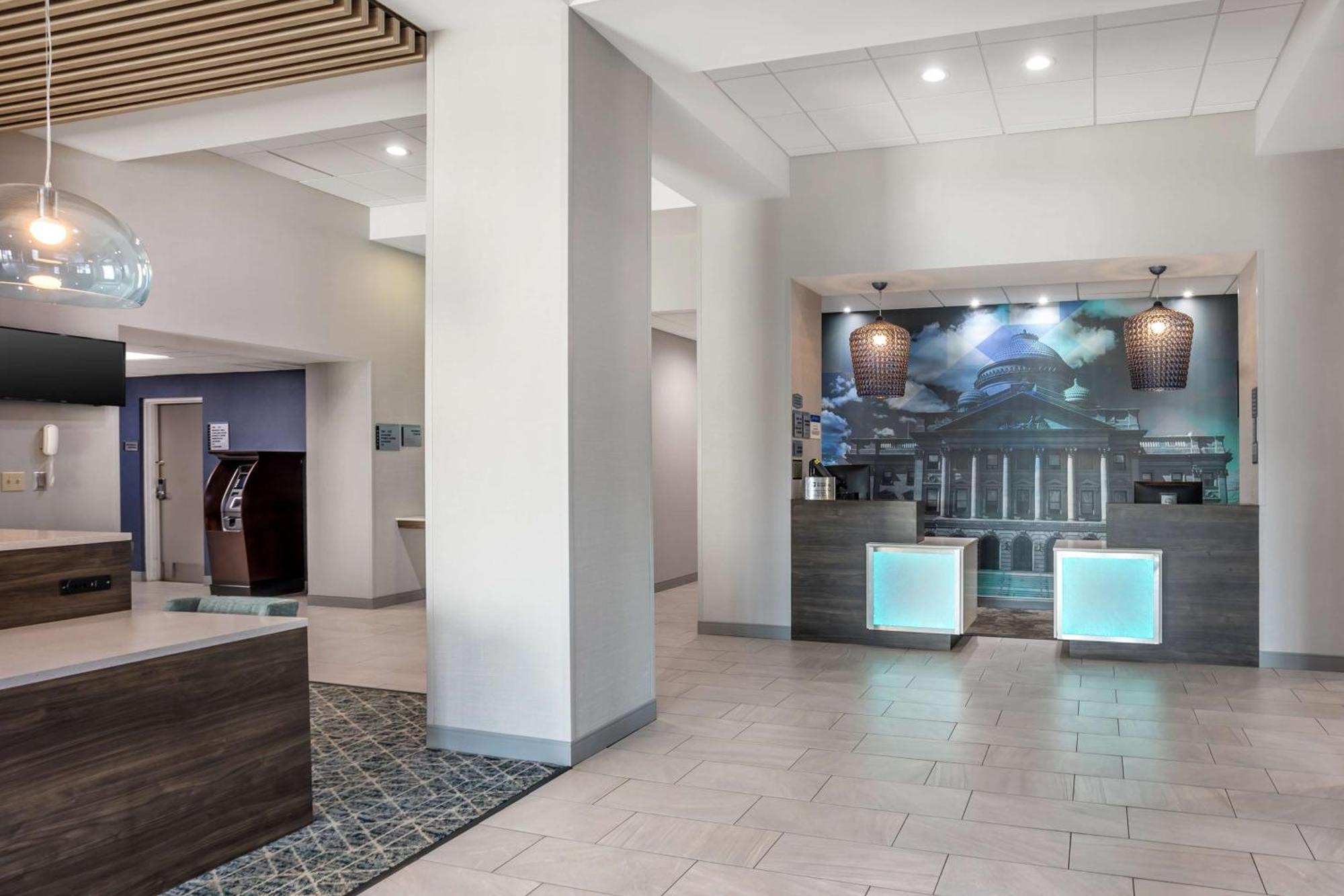 Best Western Plus Wilkes Barre-Scranton Airport Hotel Pittston Екстериор снимка