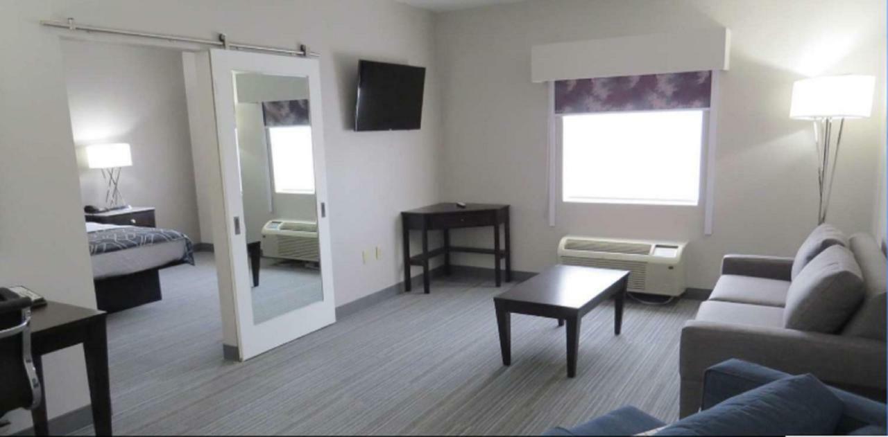 Best Western Plus Wilkes Barre-Scranton Airport Hotel Pittston Екстериор снимка
